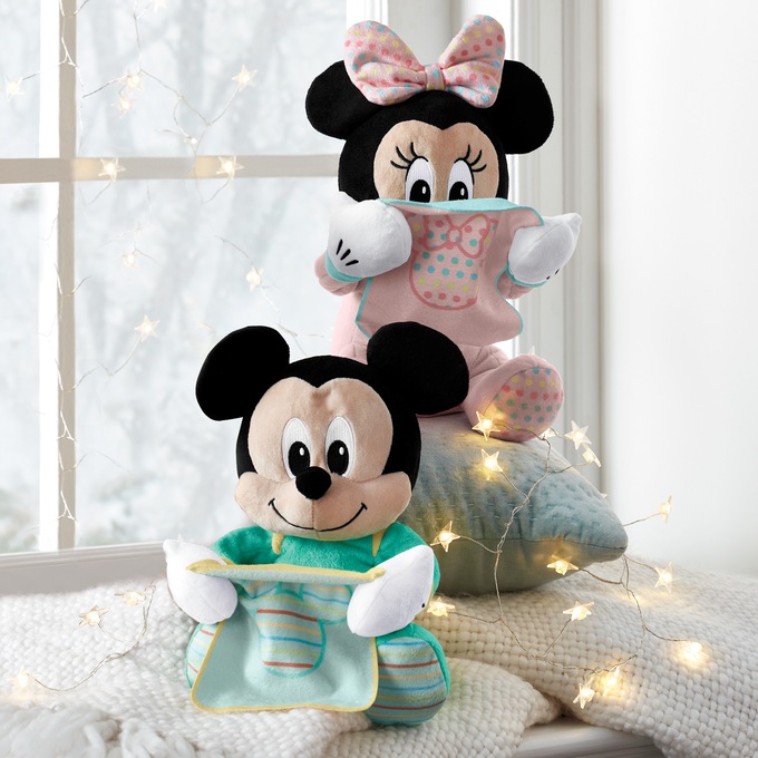 Peek a plush disney 2025