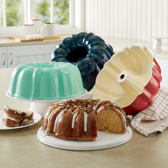 Large bundt 2025 cake pan