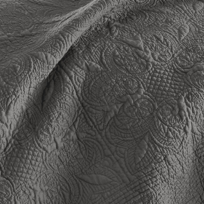 Chateau Oversized Reversible Cotton Quilt, , large