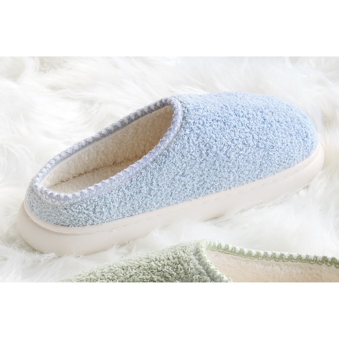 MUK LUKS Luan Basic Bubble Sole Clog, Blue, large