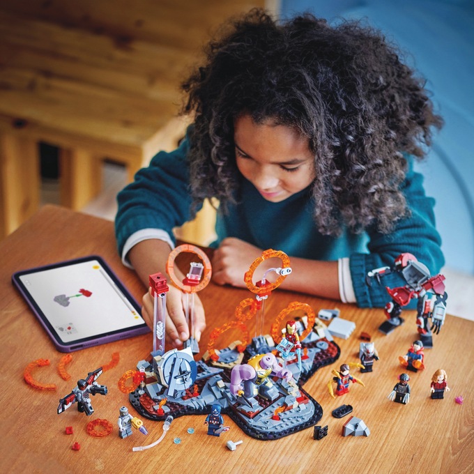 LEGO Avengers: Endgame Final Battle, , large