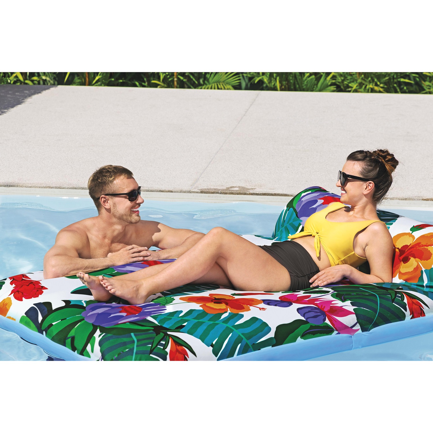 Bestway Blissful Drifter Fabric Lounge | Montgomery Ward