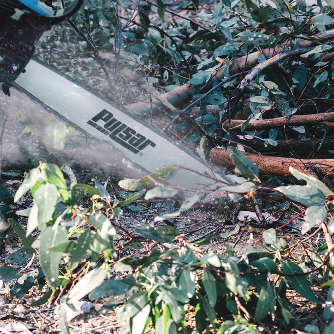 Pulsar 2-Stroke Chainsaw, Blue, large