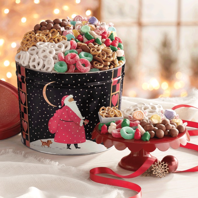 Santa&rsquo;s Snacks Tin, , large