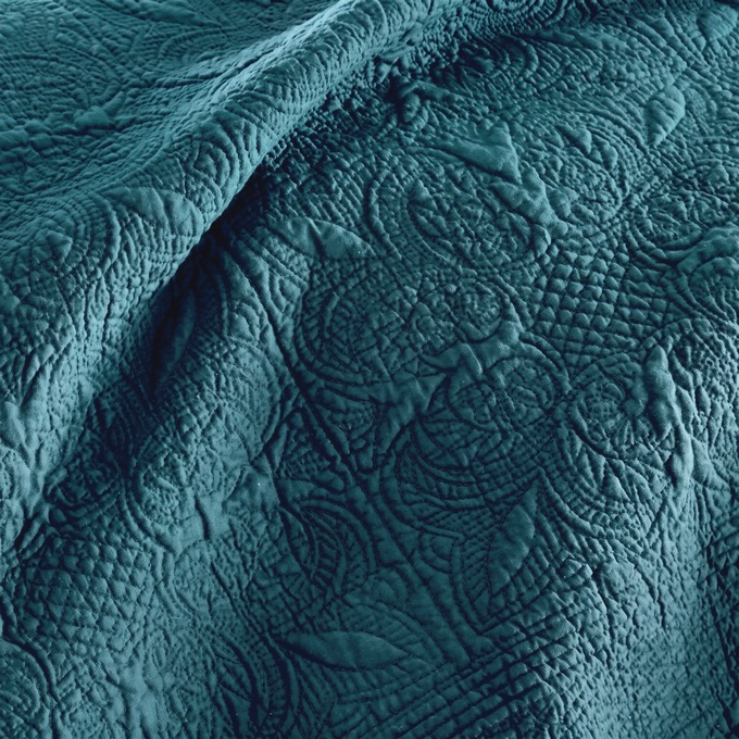 Chateau Oversized Reversible Cotton Quilt, , large
