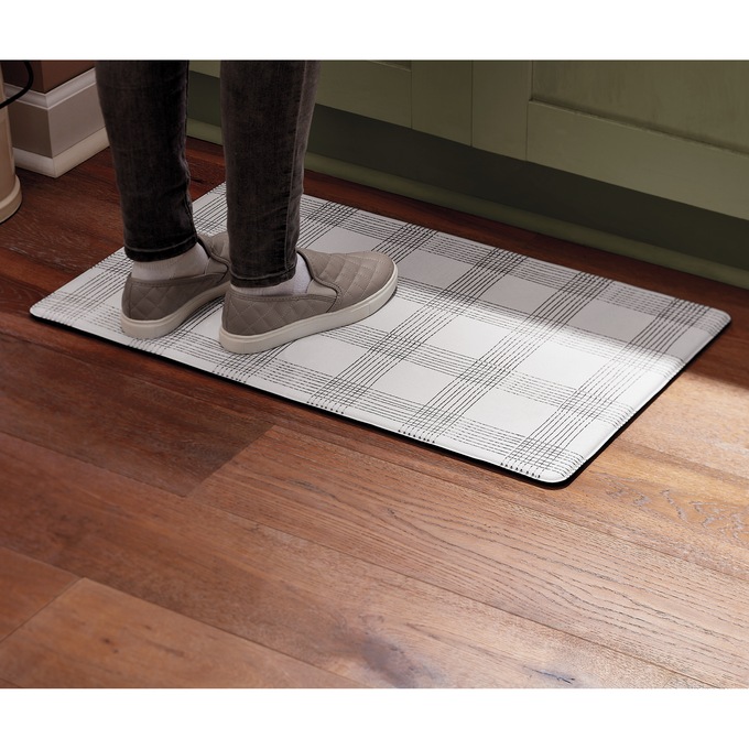 What You Should Consider When Buying Anti-Fatigue Mats