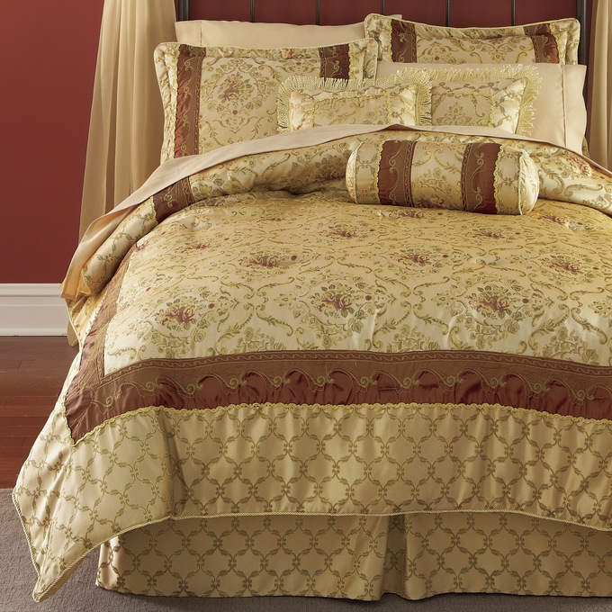 Carlisle 21 Piece Jacquard Bed Set Montgomery Ward