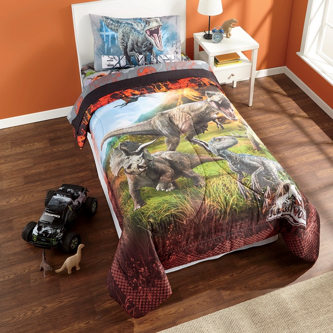 Reversible Jurassic World Eruption Twin Full Comforter And Reversible Jurassic World Eruption Twin Full Comforter And Sheet Set Large