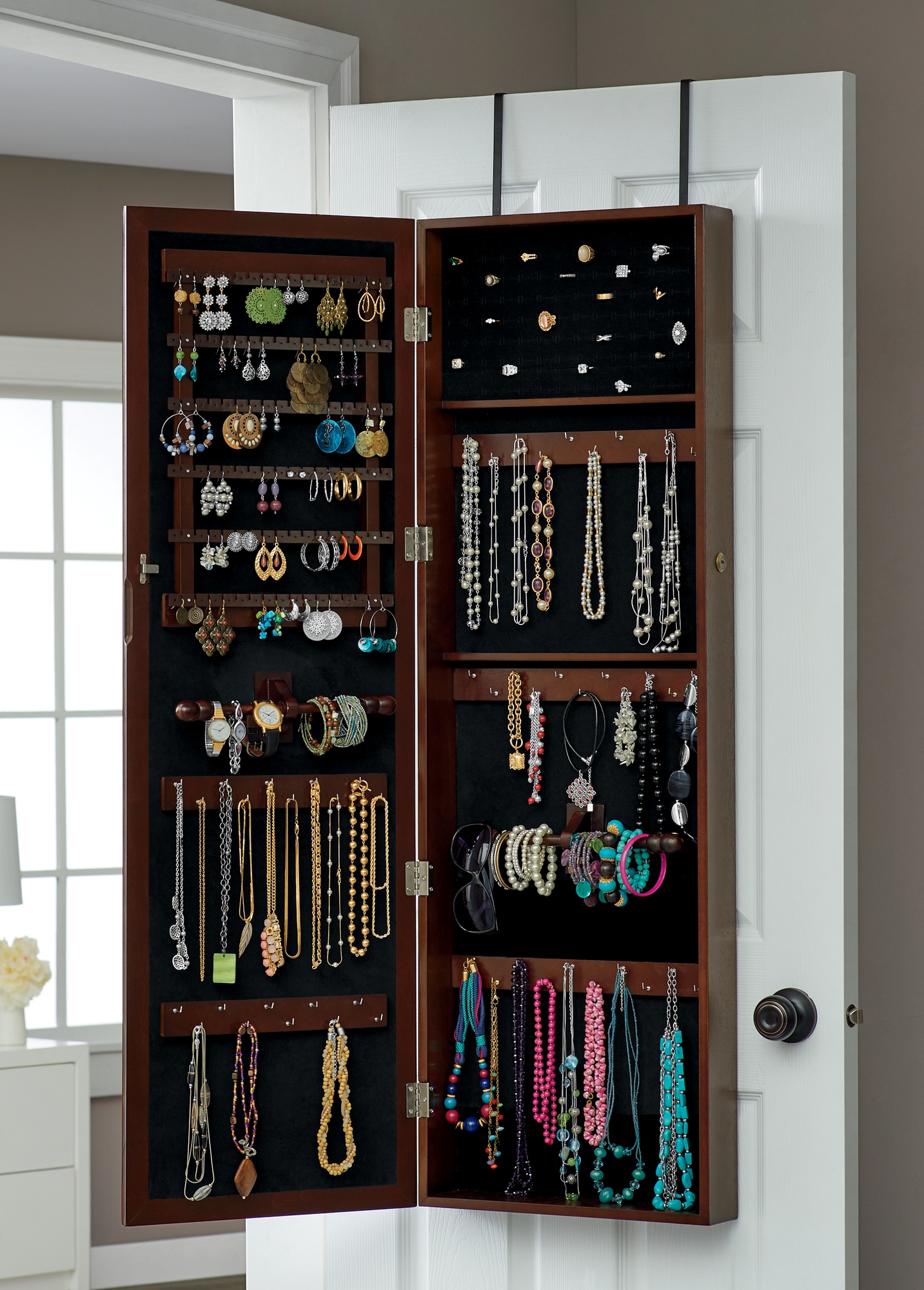jewelry organizer