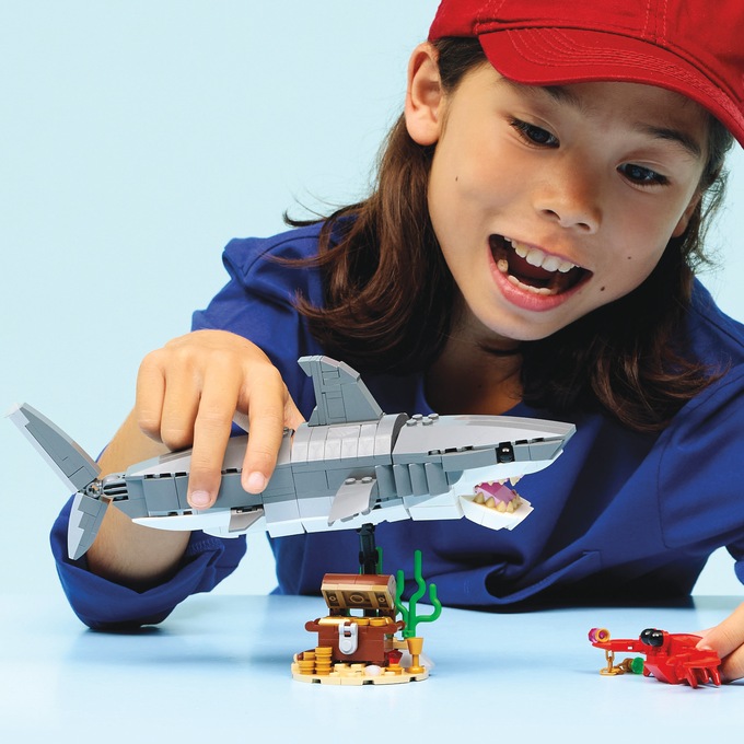 LEGO Creator Fierce Shark with a Treasure Chest, Multi, large