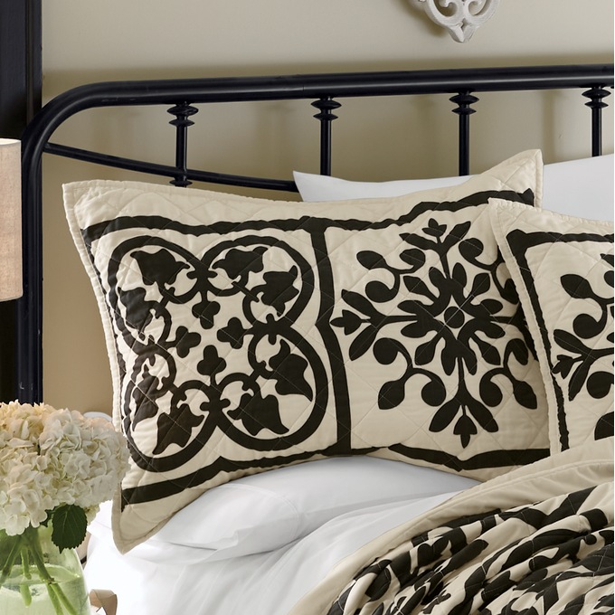 Tess Sham, , large