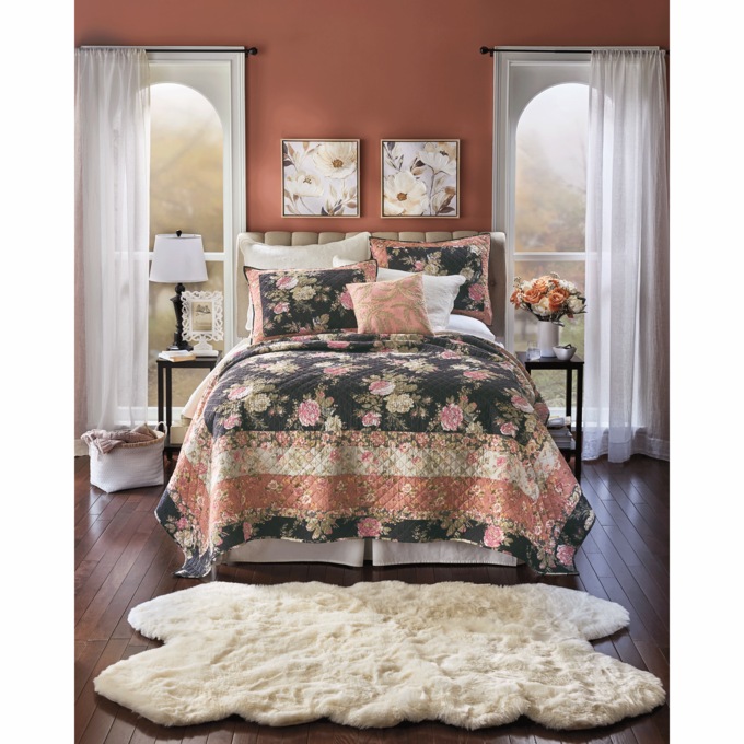 Louelle Oversized Quilt, , large