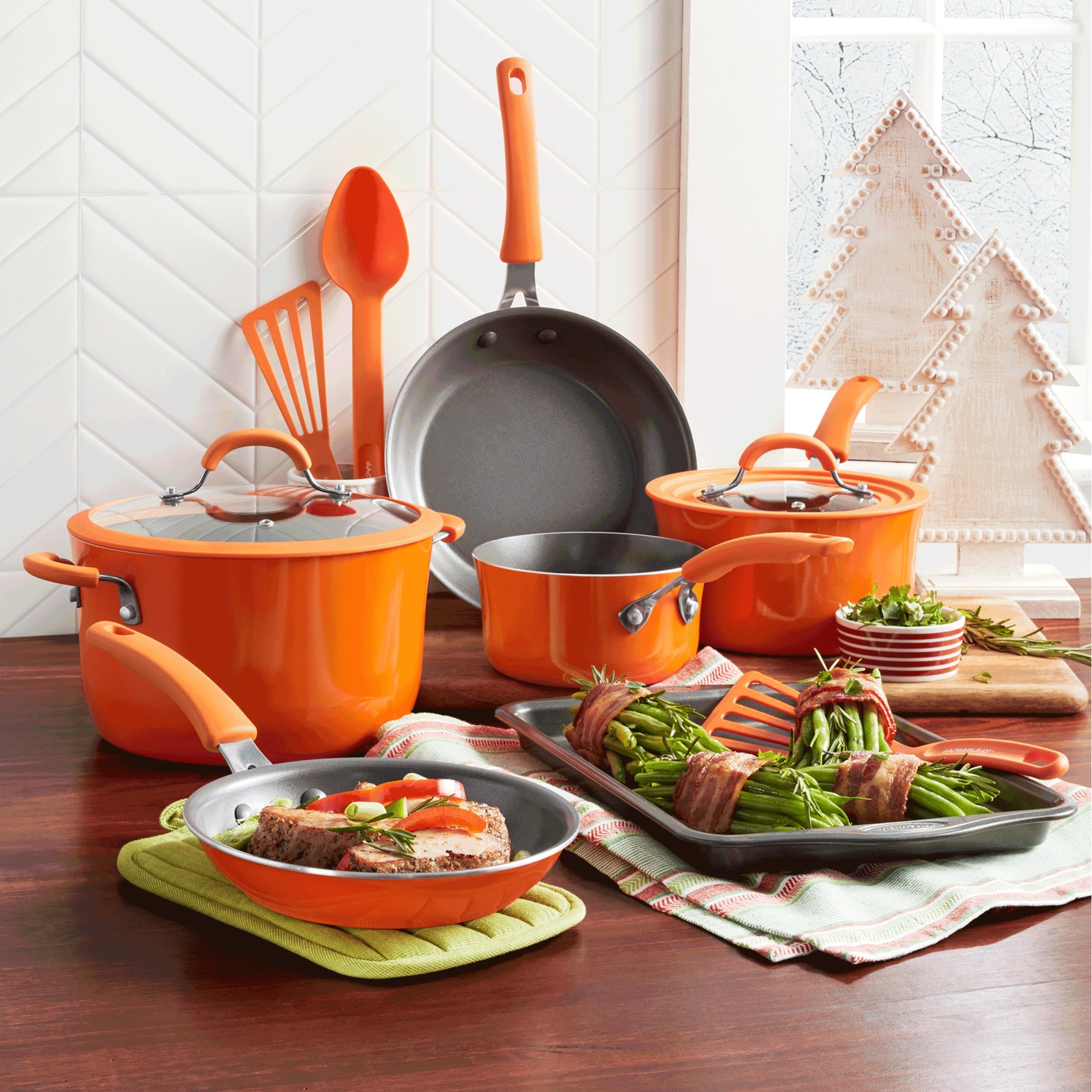 Rachael Ray Cook & Create 11-Piece Aluminum Cookware Set