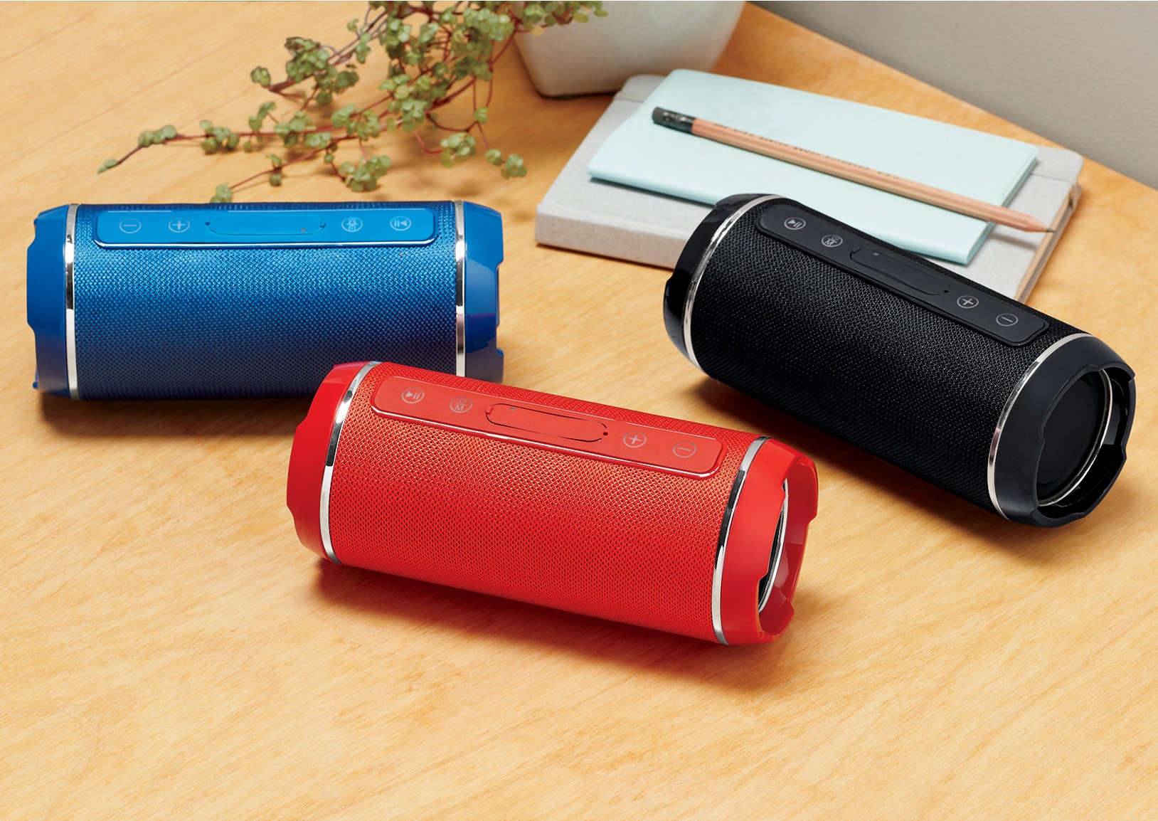 Magnavox portable speaker with bluetooth clearance