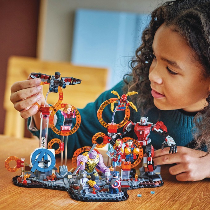 LEGO Avengers: Endgame Final Battle, , large