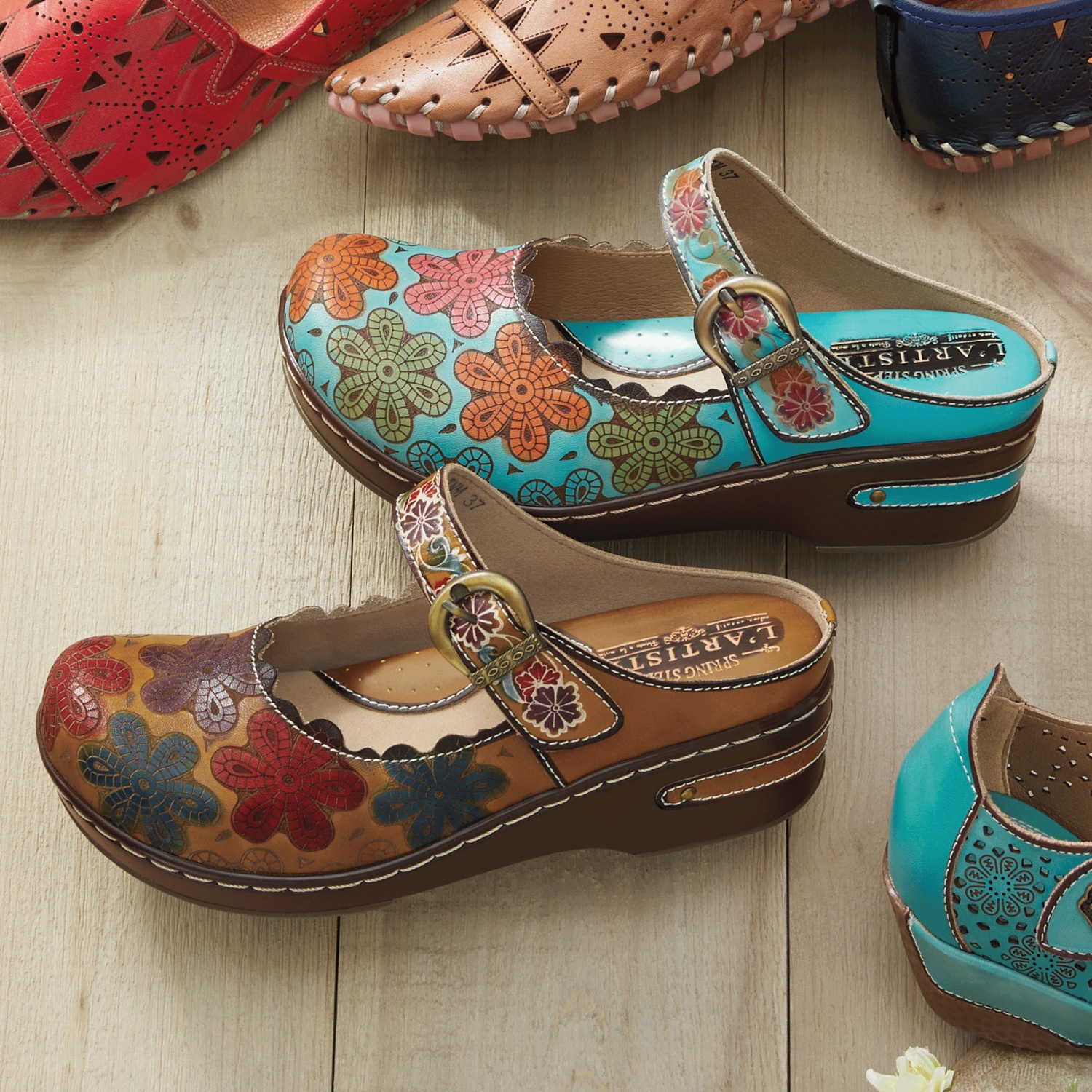 L'Artiste Women's Flochino Clog by Spring Step | Montgomery Ward