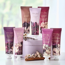 7-Piece Valentine's Day Gift Set, , large