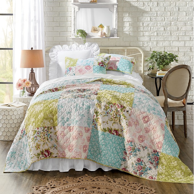 Callie Patch Oversized Quilt And Sham Montgomery Ward