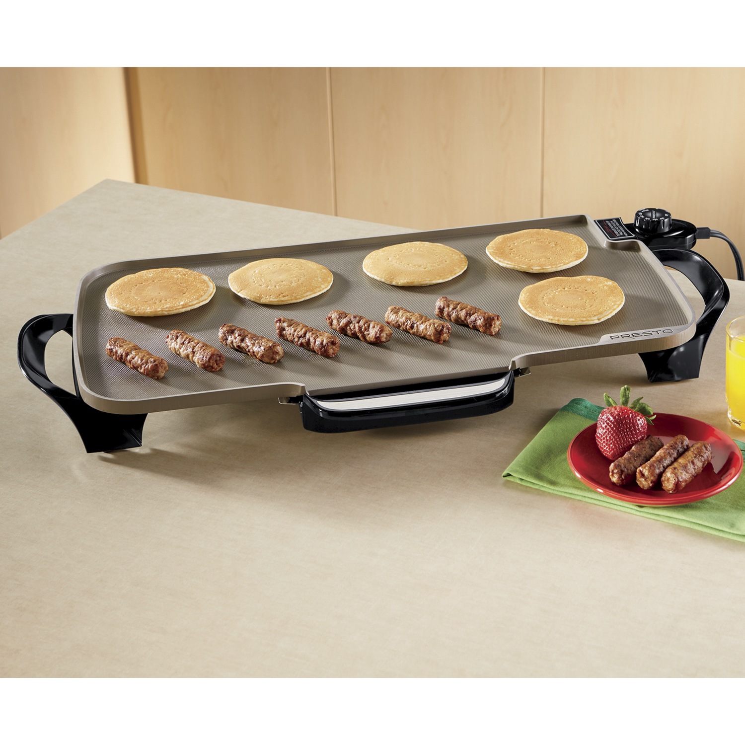 Ceramic Griddle with Removable Handles by Presto Montgomery Ward