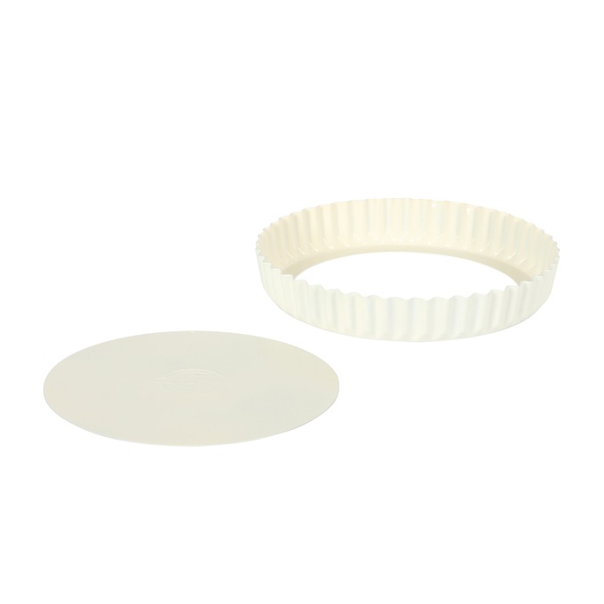 Sur La Table Kitchen Essentials 5-Piece Bakeware Set, Egg, large