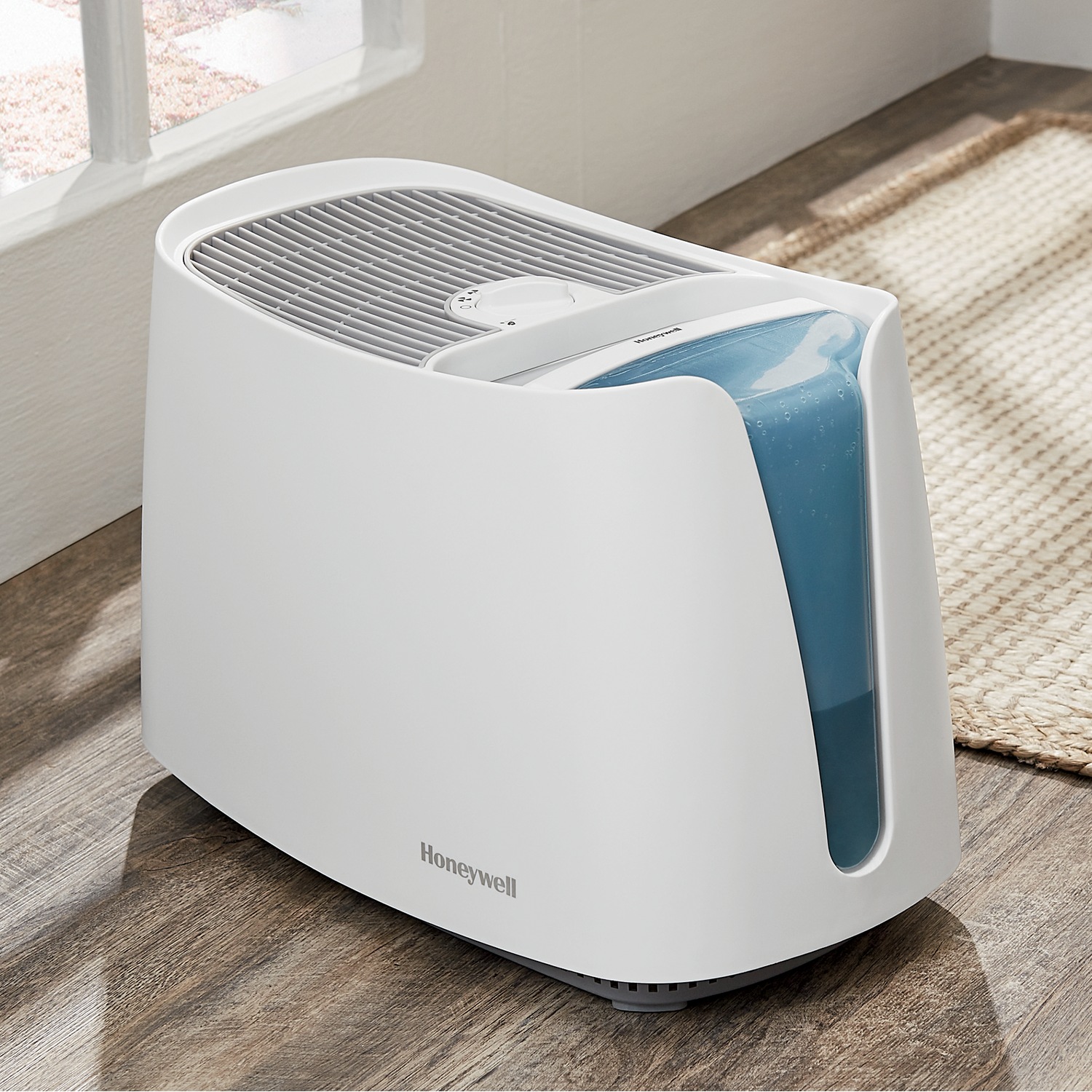 Honeywell Quietcare Cool Mist Humidifier, Filters and Boneco Ezcal