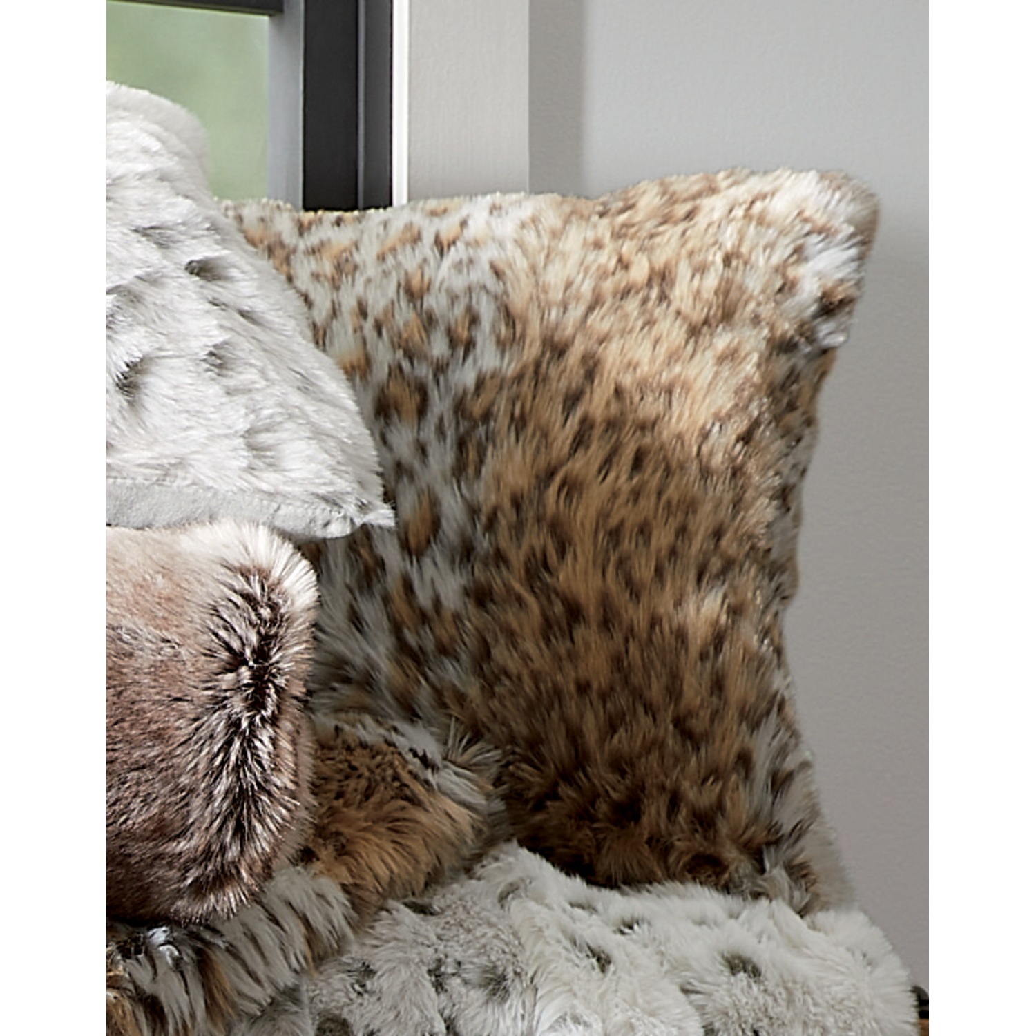 Faux Fur Pillow Montgomery Ward
