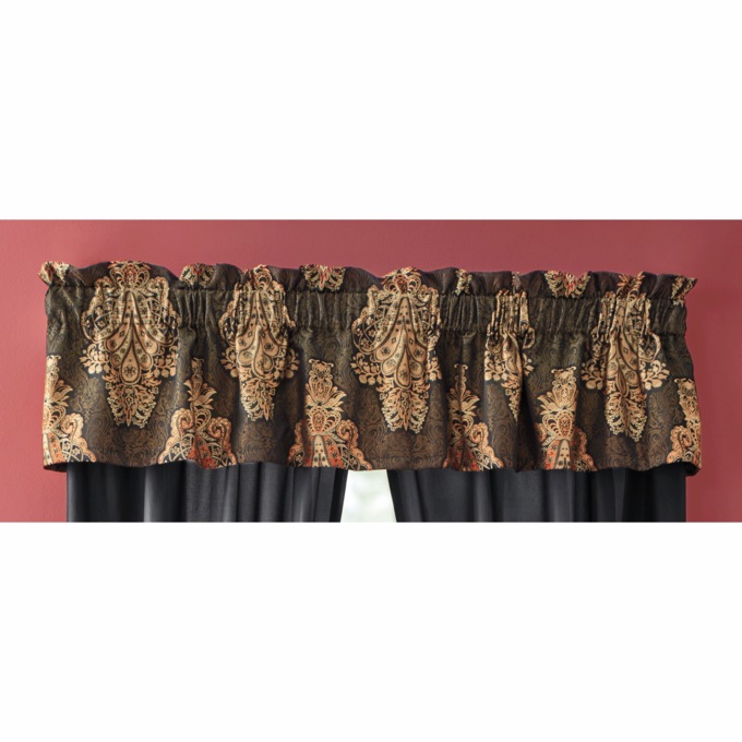Zarah Valance, , large
