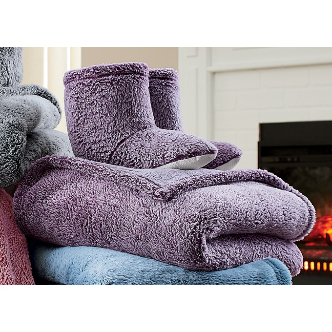 Throw and outlet bootie gift set