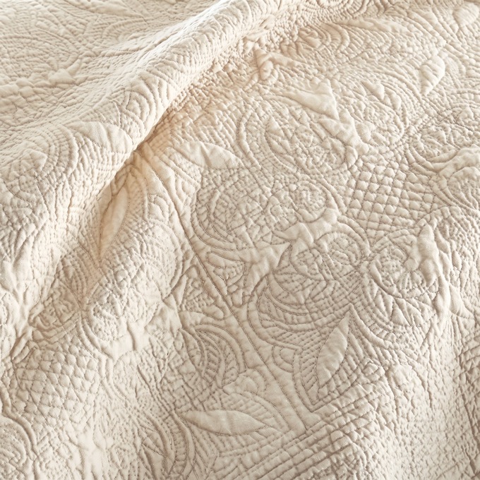 Chateau Oversized Reversible Cotton Quilt, , large