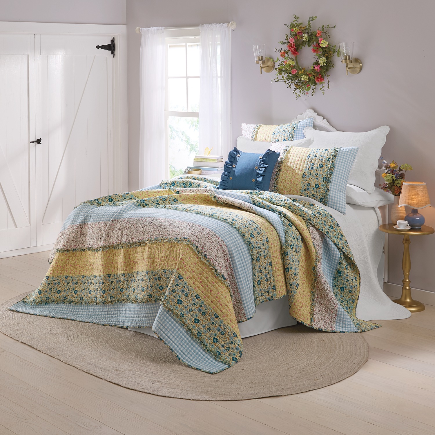 Bluebell Oversized Quilt | Montgomery Ward