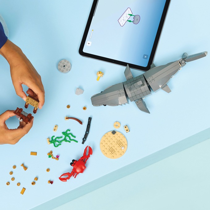 LEGO Creator Fierce Shark with a Treasure Chest, Multi, large