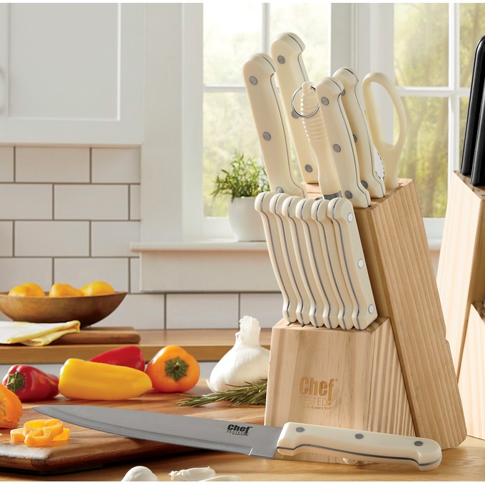 Ginny's® Knife Set with Matching Cutting Board