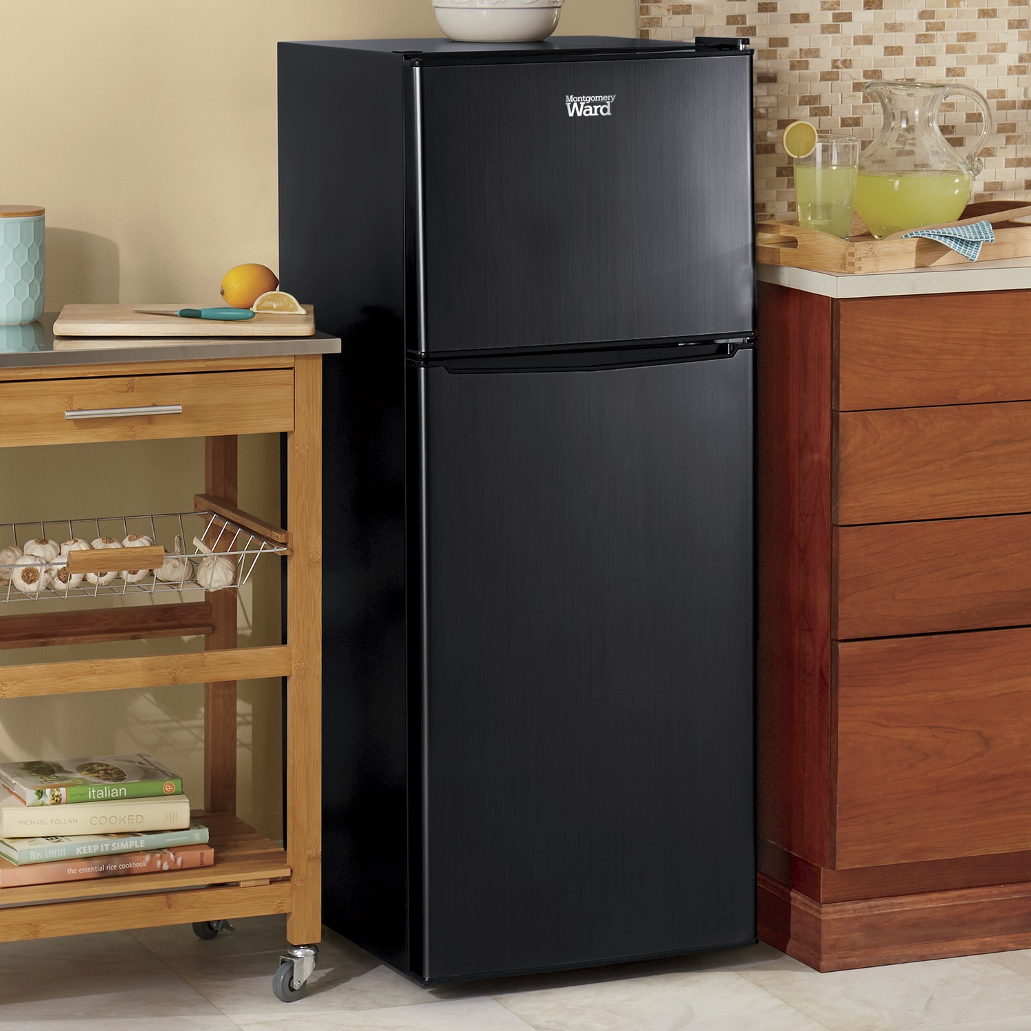 Montgomery Ward 4 6 Cu Ft Black Refrigerator Freezer Montgomery Ward