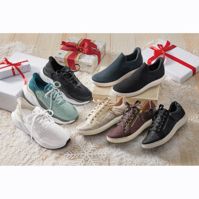 Clarks Women's Nalle Step Slip-On, , large