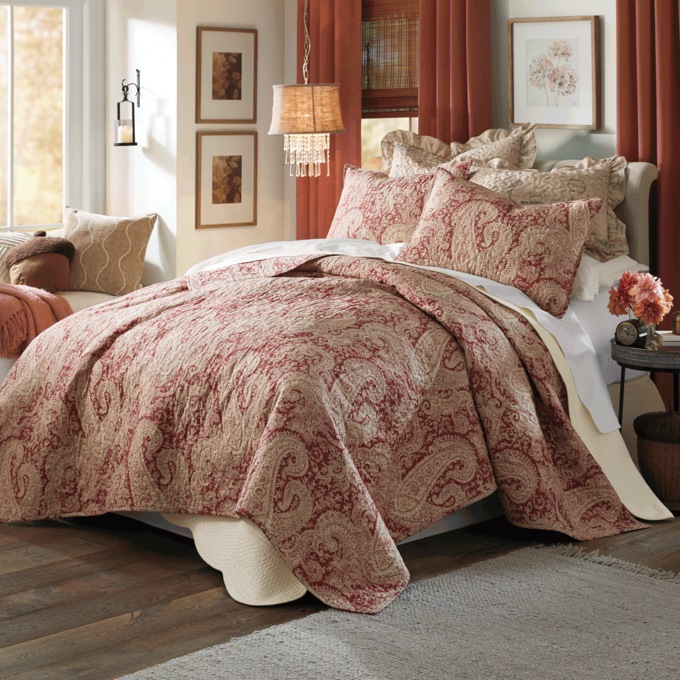 Sophie Oversized Quilt, Rhubarb, large