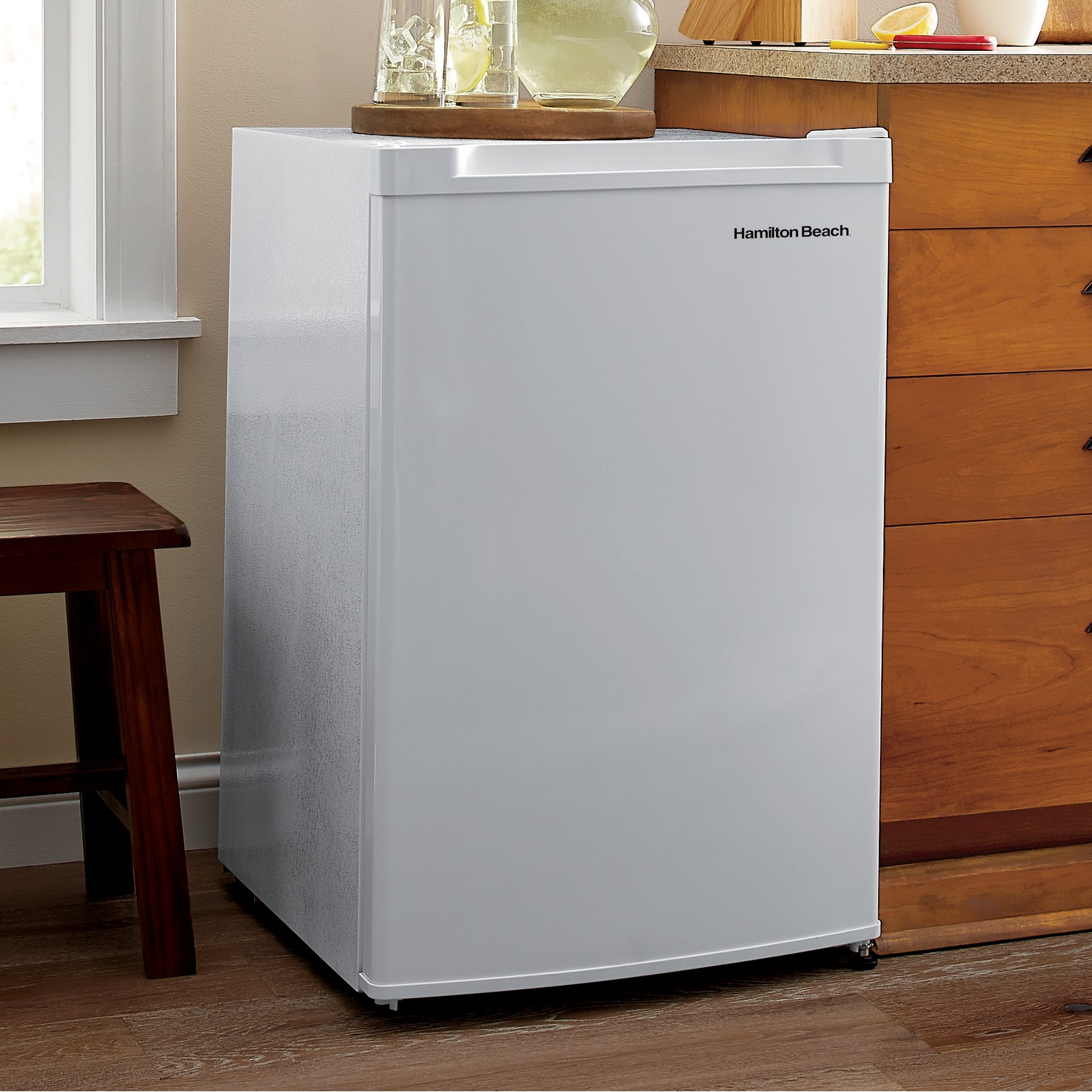 Hamilton Beach 3 0 Cu Ft Upright Freezer Montgomery Ward