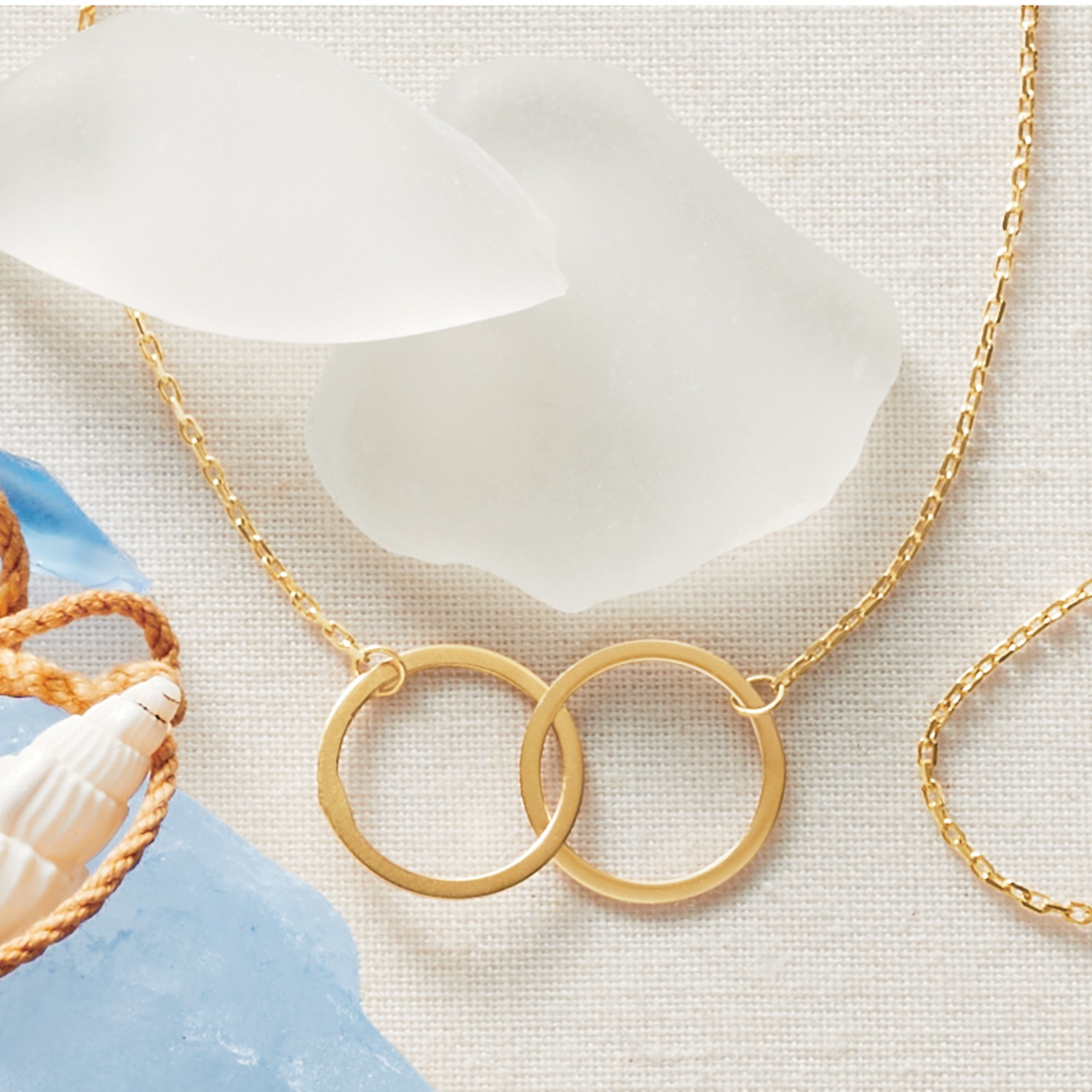 Gold double circle necklace Clearance