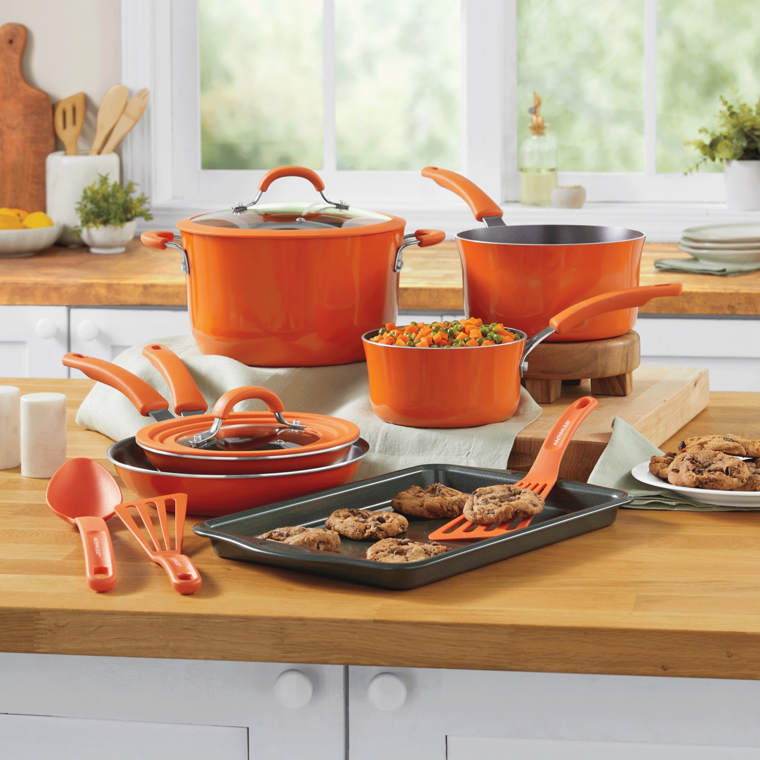 Rachael Ray Cook & Create 11-Piece Aluminum Cookware Set