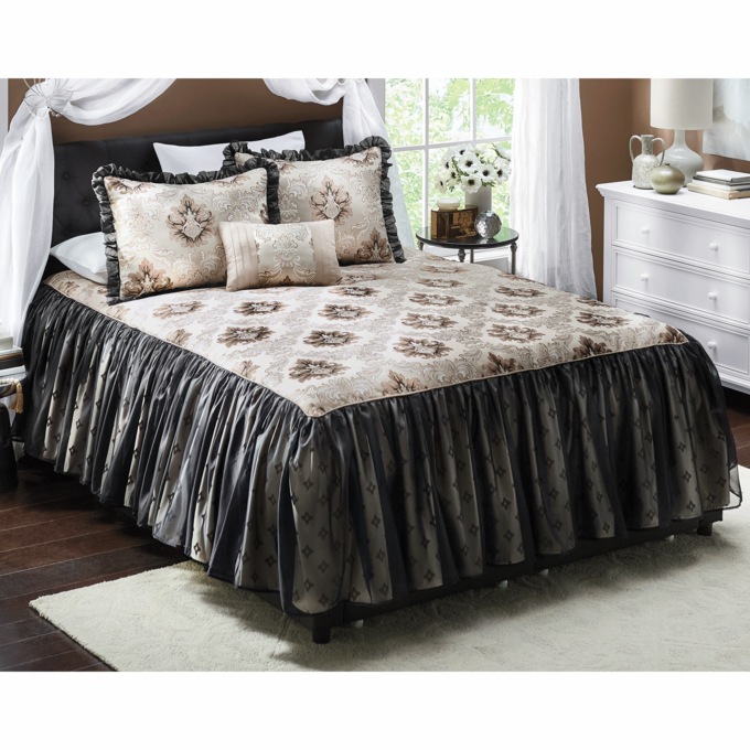 Veronica Bedspread, Sham and Decorative Pillow, , large