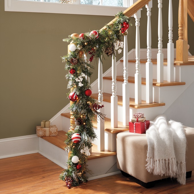 Snowberry Sparkle Garland, Multi, large