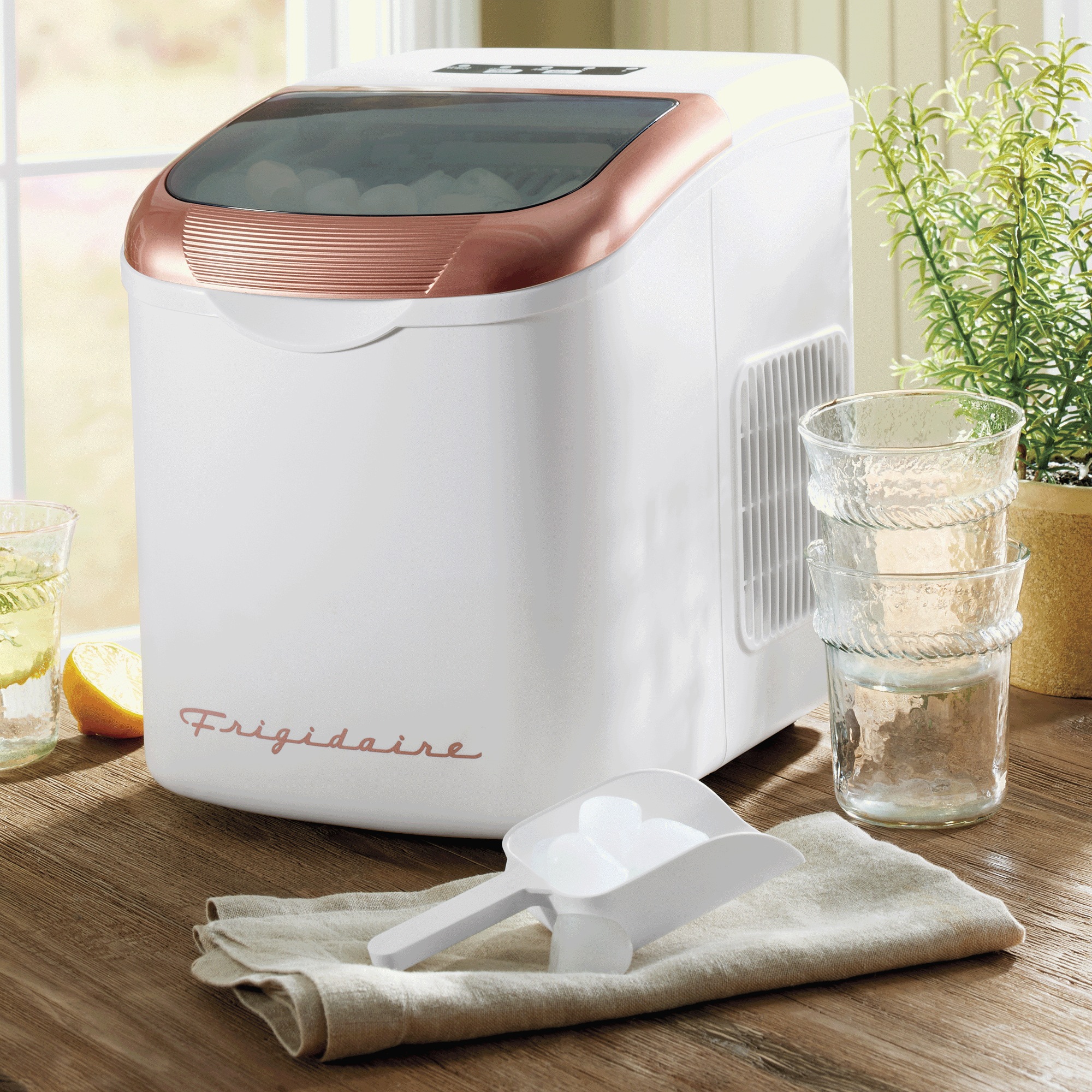 Frigidaire Personalized Retro 26-lb. Ice Maker, White, large