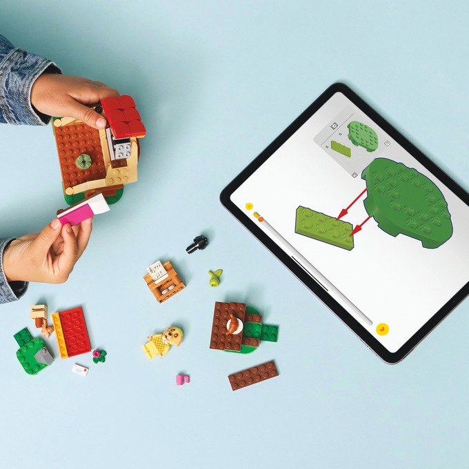 LEGO Animal Crossing Goldie's Cozy House, , large