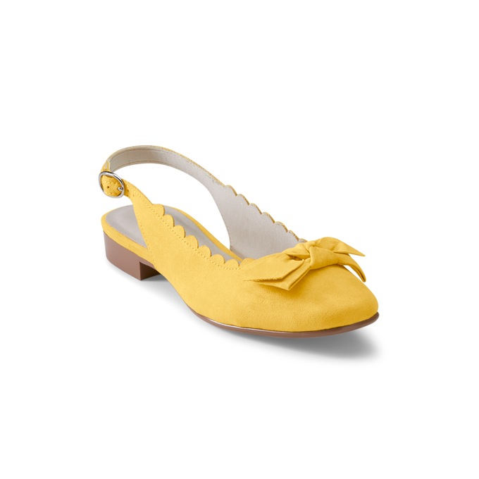 Monroe and Main Scalloped Edge Bow Flat, , large