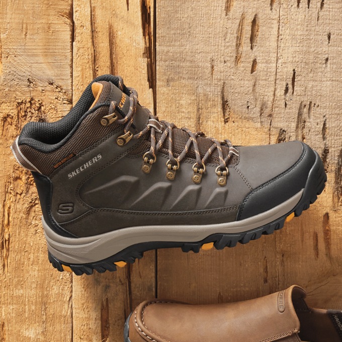Skechers Men s Relaxed Fit Relment Daggett Lace Up Montgomery Ward