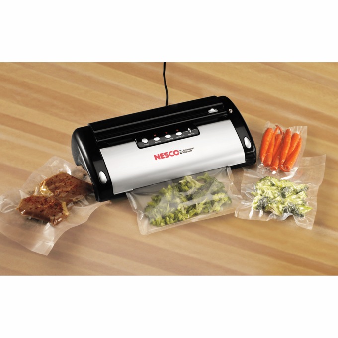 Nesco VS-02 Food Starter Kit with Automatic Shut-Off and Vacuum Sealer