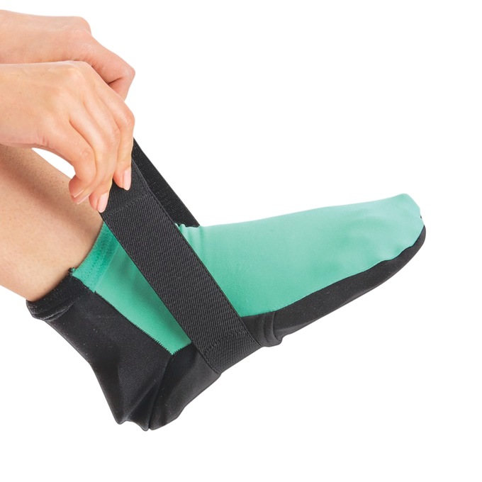 Hot and Cold Pain Relieving Gel Socks, , large