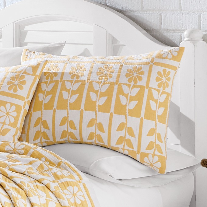 Hart Matelass&eacute; Flower Sham, , large