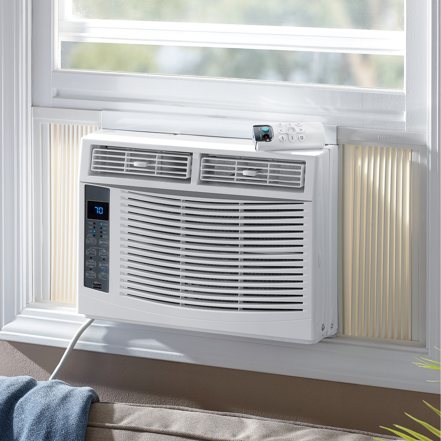 Norpole 6000 and 10,000 BTU Window A/C Units | Montgomery Ward