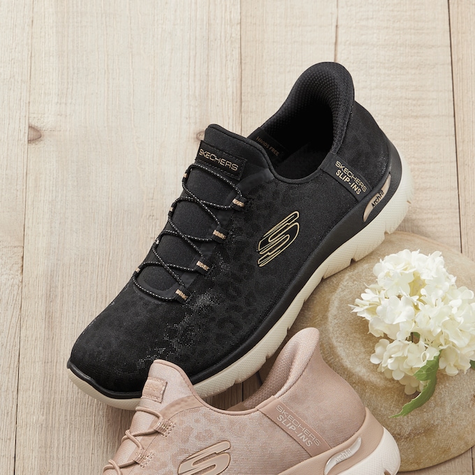 Skechers Women&rsquo;s Slip-Ins Arch Fit Summits Luxe Leopard Shoe, Black Gold, large