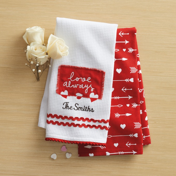 Personalized Set of 2 Seasonal Kitchen Towels | Montgomery Ward